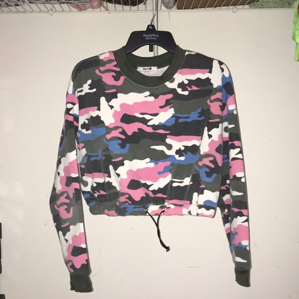 Crop top sweater